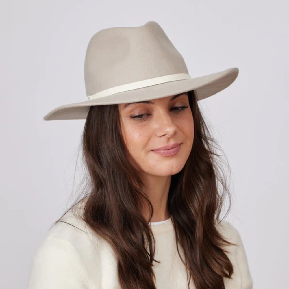 HAT ATTACK Chelsea wool light grey black ribbon